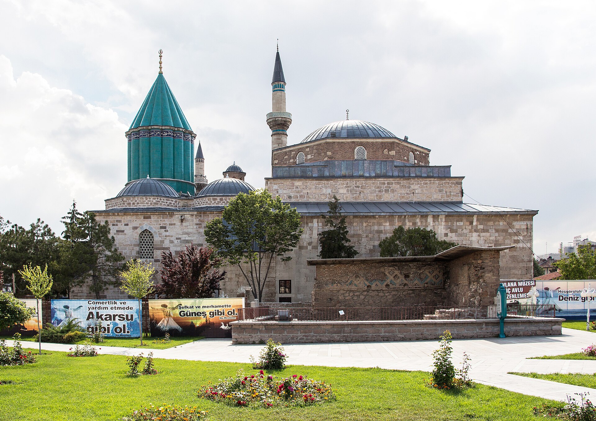 Dedeman Konya Hotel & Convention Center — Mevlana Müzesi, Konya