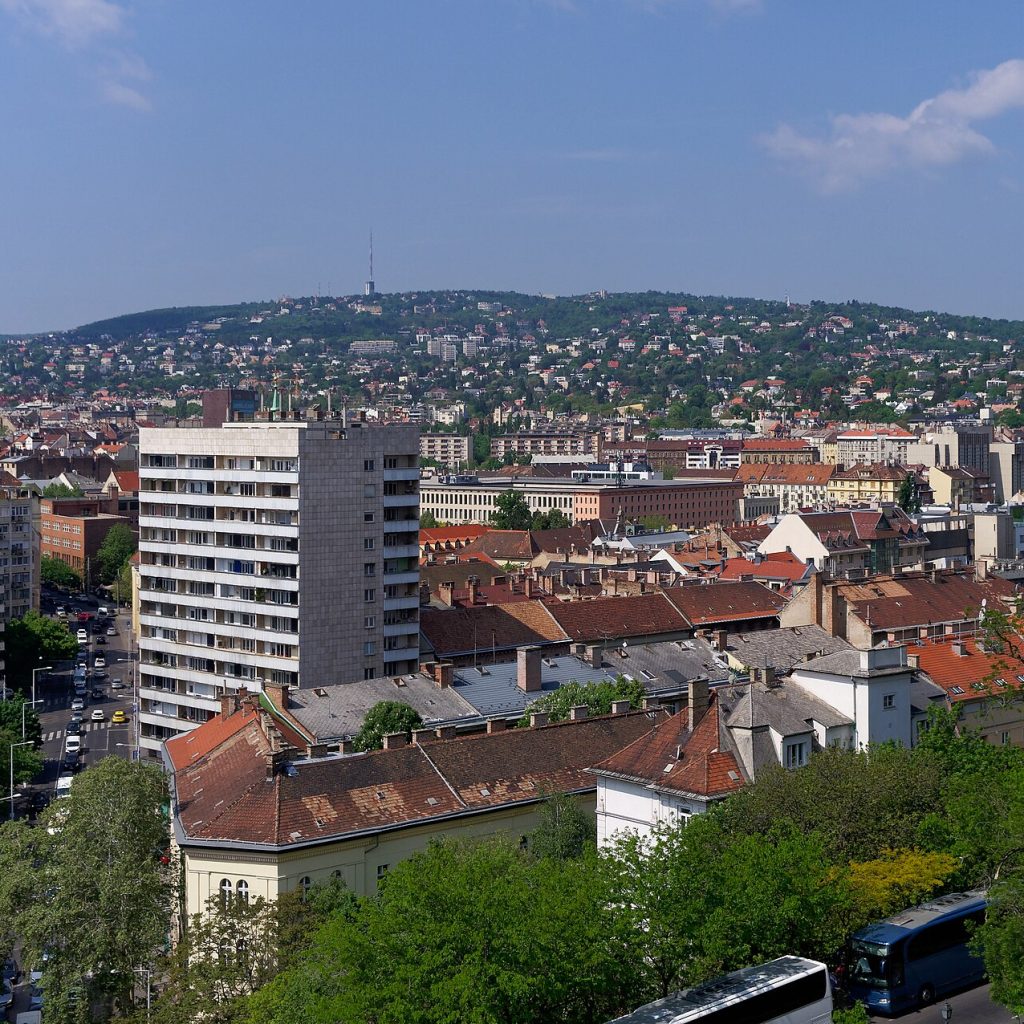 Macaristan'ın başkenti Budapeşte'de Tuna Nehri kıyısında yükselen Buda Kalesi'nin görünümü